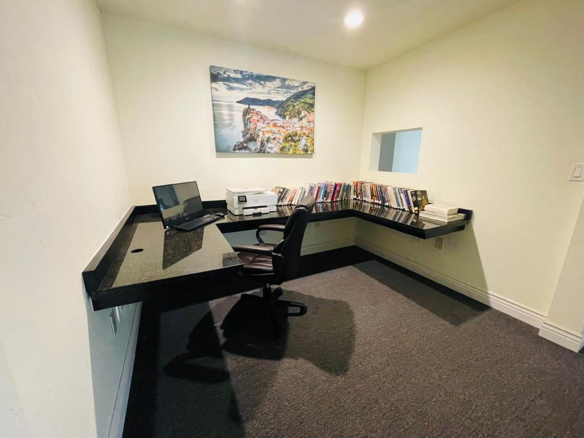 Fairbridge Inn & Suites Cuero Buitenkant foto
