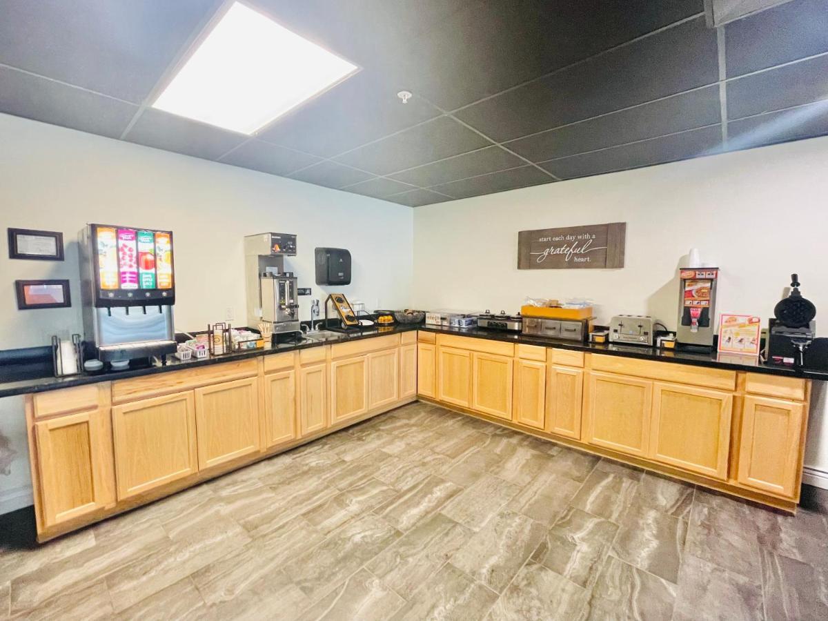 Fairbridge Inn & Suites Cuero Buitenkant foto